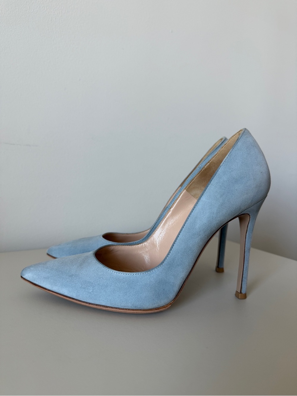 Gianvito Rossi Sky Blue Suede Pointed-Toe Pumps